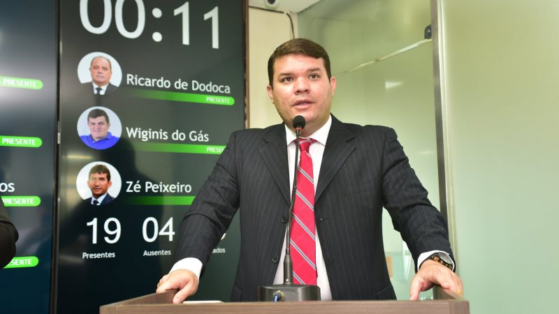 Lawrence comenta avanço no processo de instalação do sinal aberto da TV Câmara