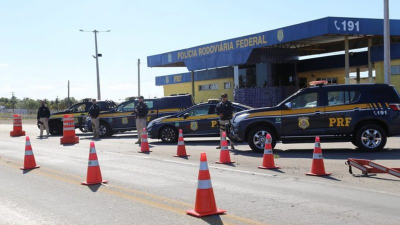 PRF reforça fiscalização para coibir infrações de trânsito no carnaval