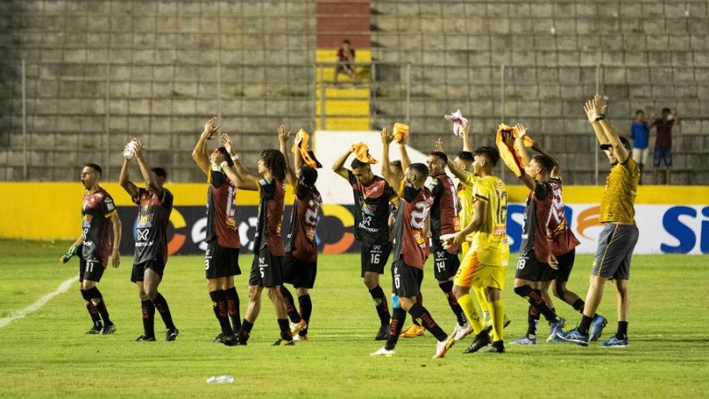 Globo faz história bate o Internacional e avança para segunda fase pela primeira vez