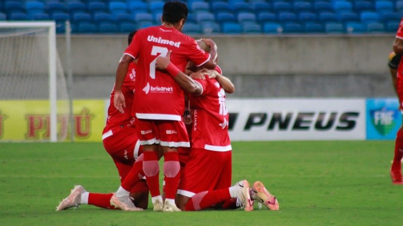 América faz um segundo tempo perfeito,vence clássico contra ABC por 3×0 e reassume  a liderança