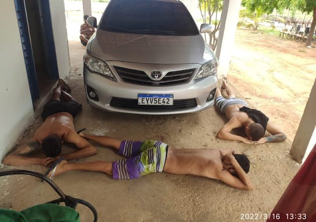 Policia militar prende cinco suspeitos e apreende escopeta calibre 12 roubada na zona rural de Mossoró