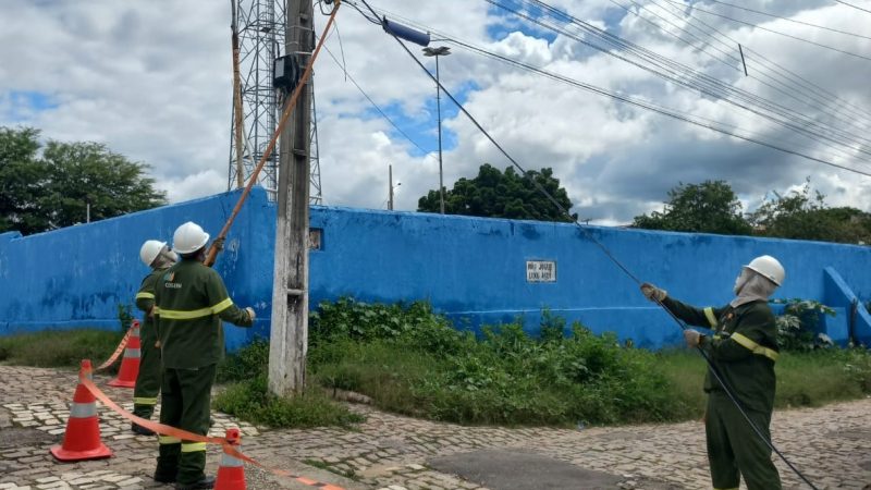Operação da Neoenergia Cosern retira mais de duas toneladas de fios e equipamentos irregulares de telecomunicações dos postes em todo estado