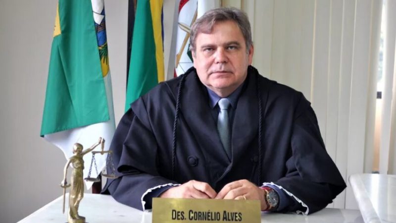 Desembargadores Cornélio Alves e Expedito Ferreira são eleitos presidente e vice do TRE-RN