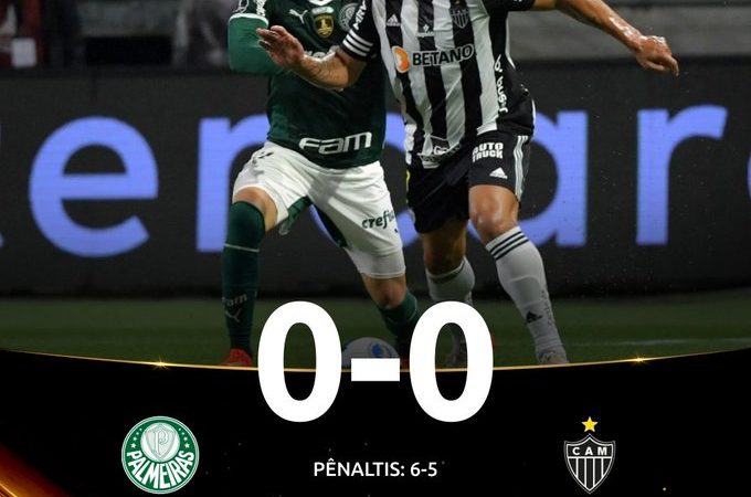Com dois a menos, Palmeiras segura empate e se classifica nos pênaltis