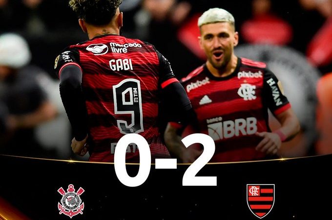 Libertadores: Fla bate Corinthians com gols de Arrascaeta e Gabriel