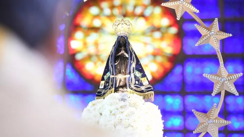 Nossa Senhora Aparecida: Milhares de fiéis celebram a Padroeira do Brasil no Santuário Nacional