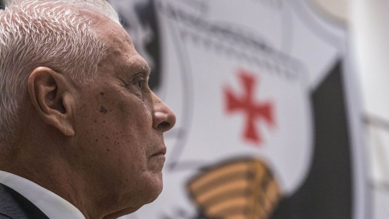 Roberto Dinamite será velado a partir de segunda em São Januário