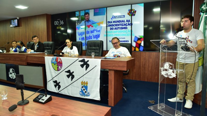 Audiência pública reforça apoio a pessoas com espectro autista