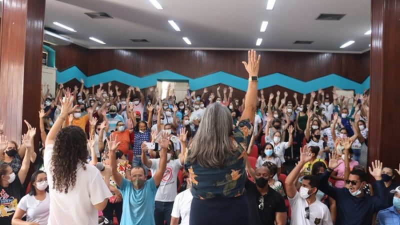 Desembargador não vê ilegalidade, mas suspende greve de professores