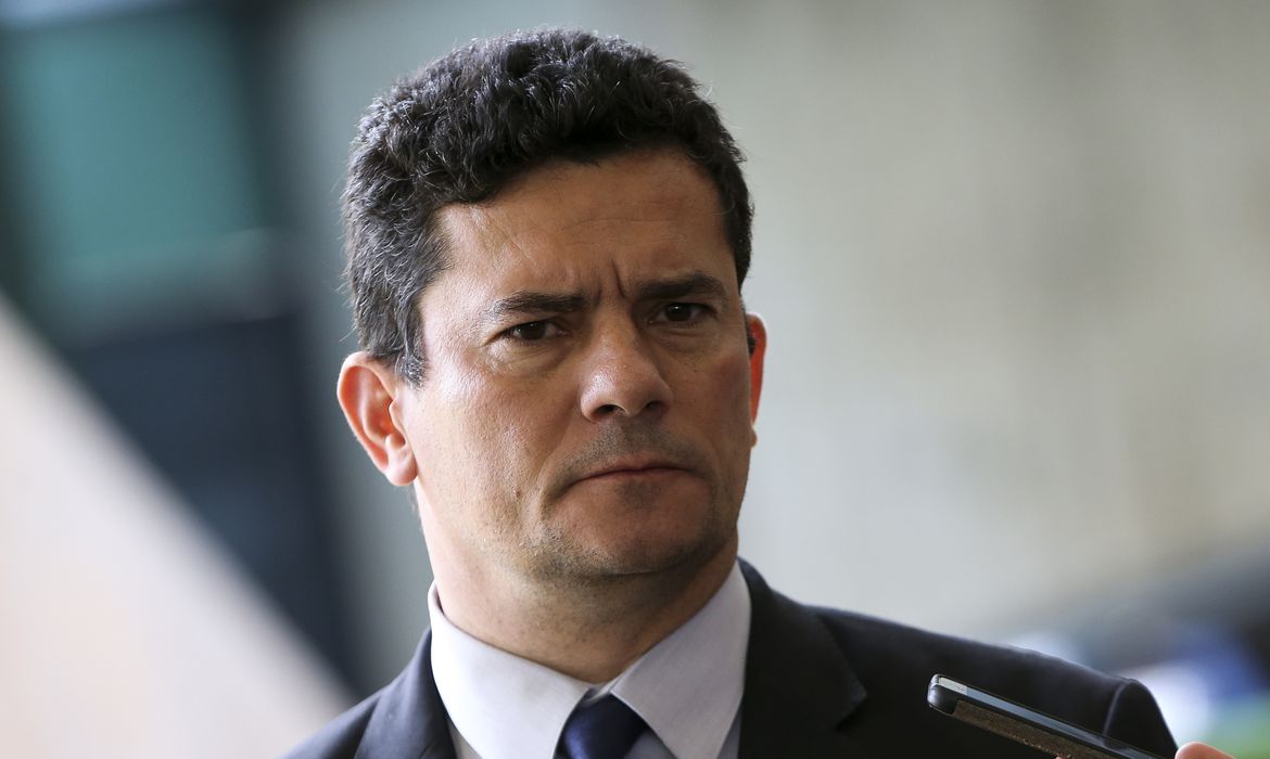 PGR denuncia Sérgio Moro por crime de calúnia contra Gilmar Mendes