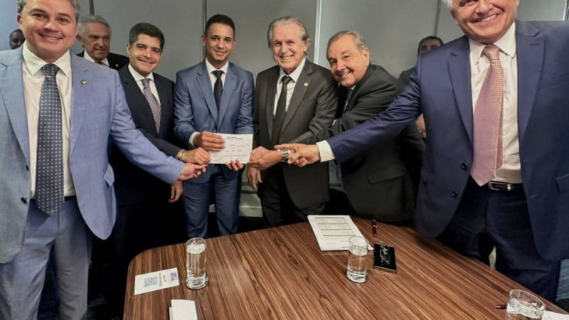 Ao lado de lideranças nacionais, Allyson se filia ao União Brasil