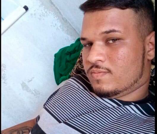 Ataque a tiros deixa um morto e outro ferido no Bairro Barrocas