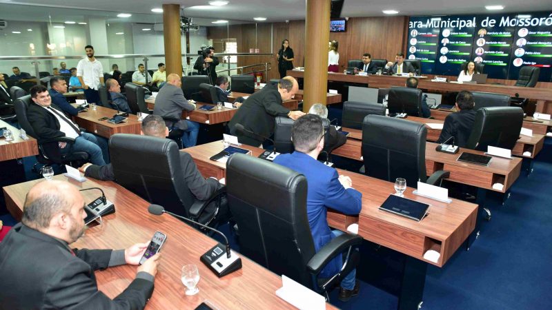 CMM homenageia Aflam e debate débitos de Governo
