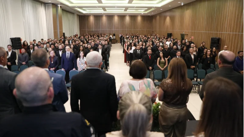 Governo do Estado dá posse a mais 233 policiais civis para os cargos de agente, delegado e escrivão