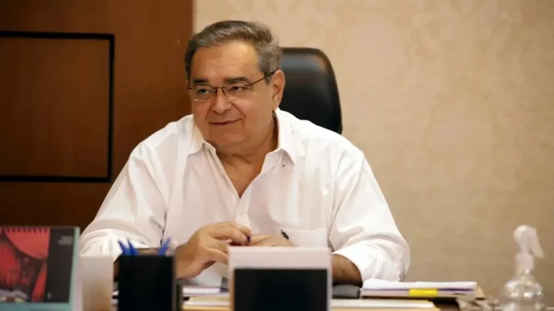 Posso ser candidato ao Senado ou Governo, o grupo quem irá decidir; disse Álvaro Dias em entrevista