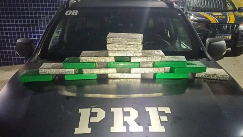 PRF apreende 17 tabletes de cocaína na BR-304, no RN