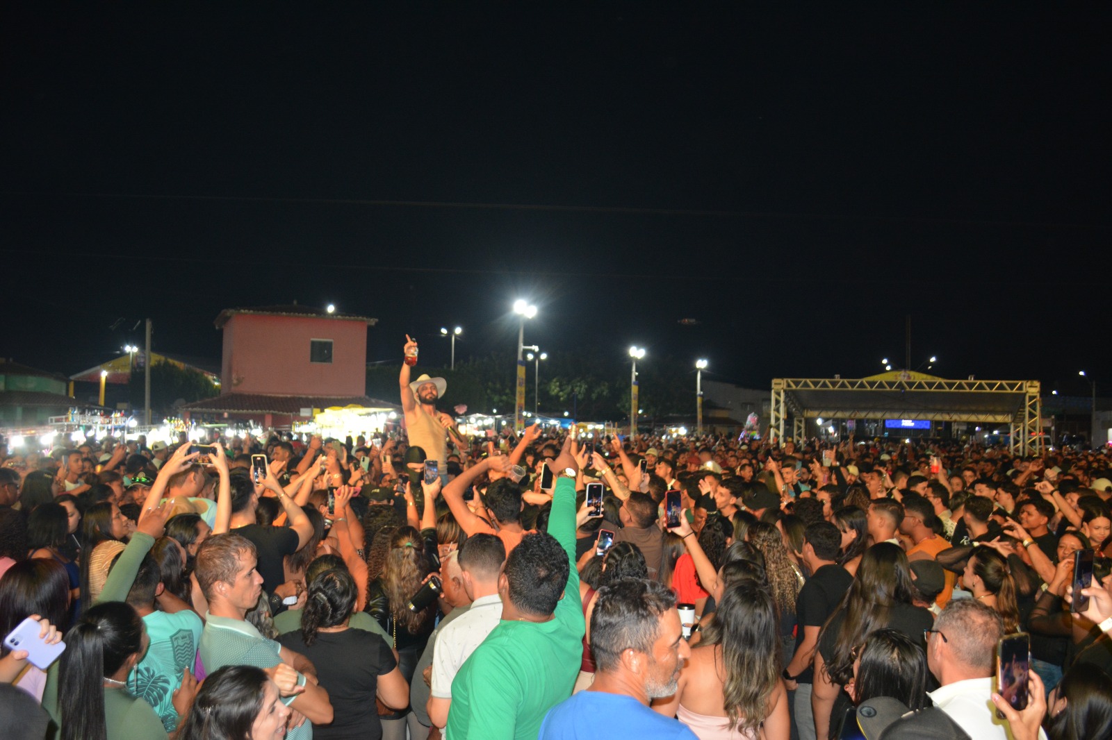 Fequaju 2025 é sucesso de público, com arena bem estruturada, segurança exemplar e shows inesquecíveis