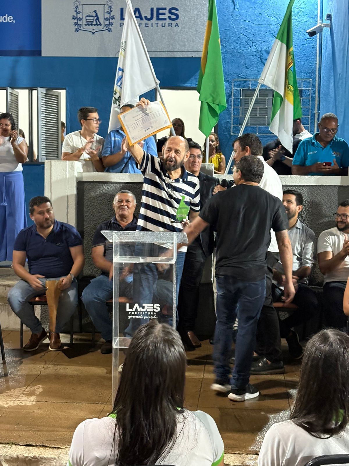 Deputado Gustavo Carvalho recebe Título de Cidadão Lajense durante lançamento de obras em Lajes