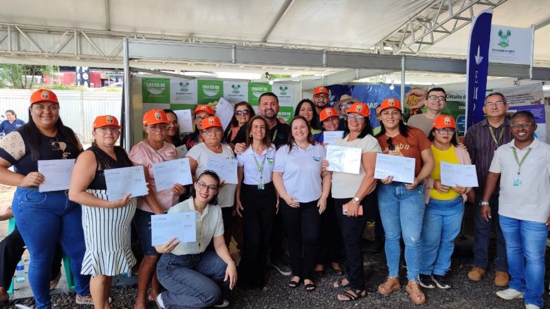 Agricultoras familiares são homenageadas durante a Festa do Bode