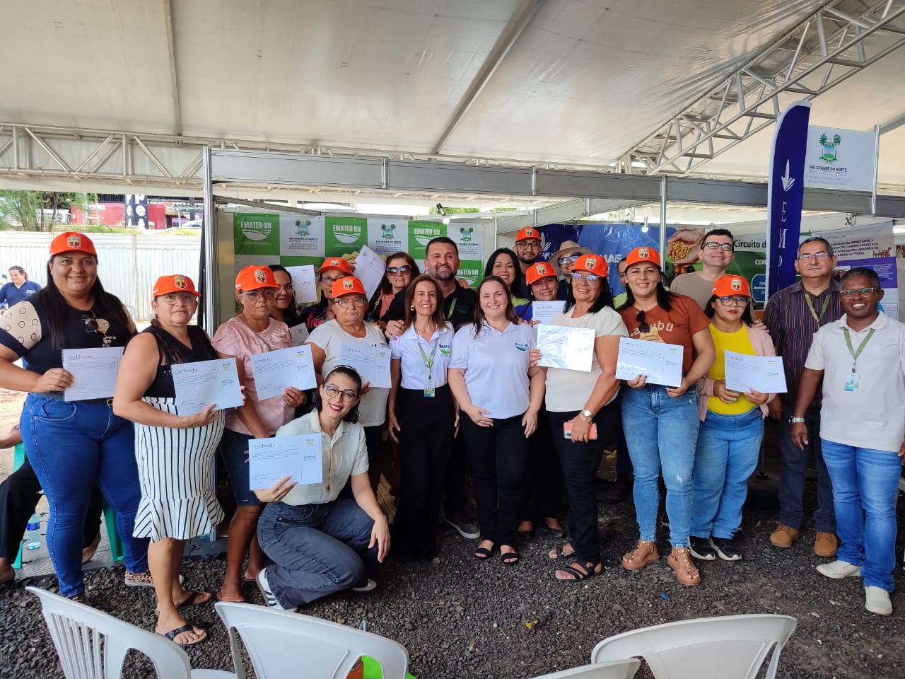 Agricultoras familiares são homenageadas durante a Festa do Bode
