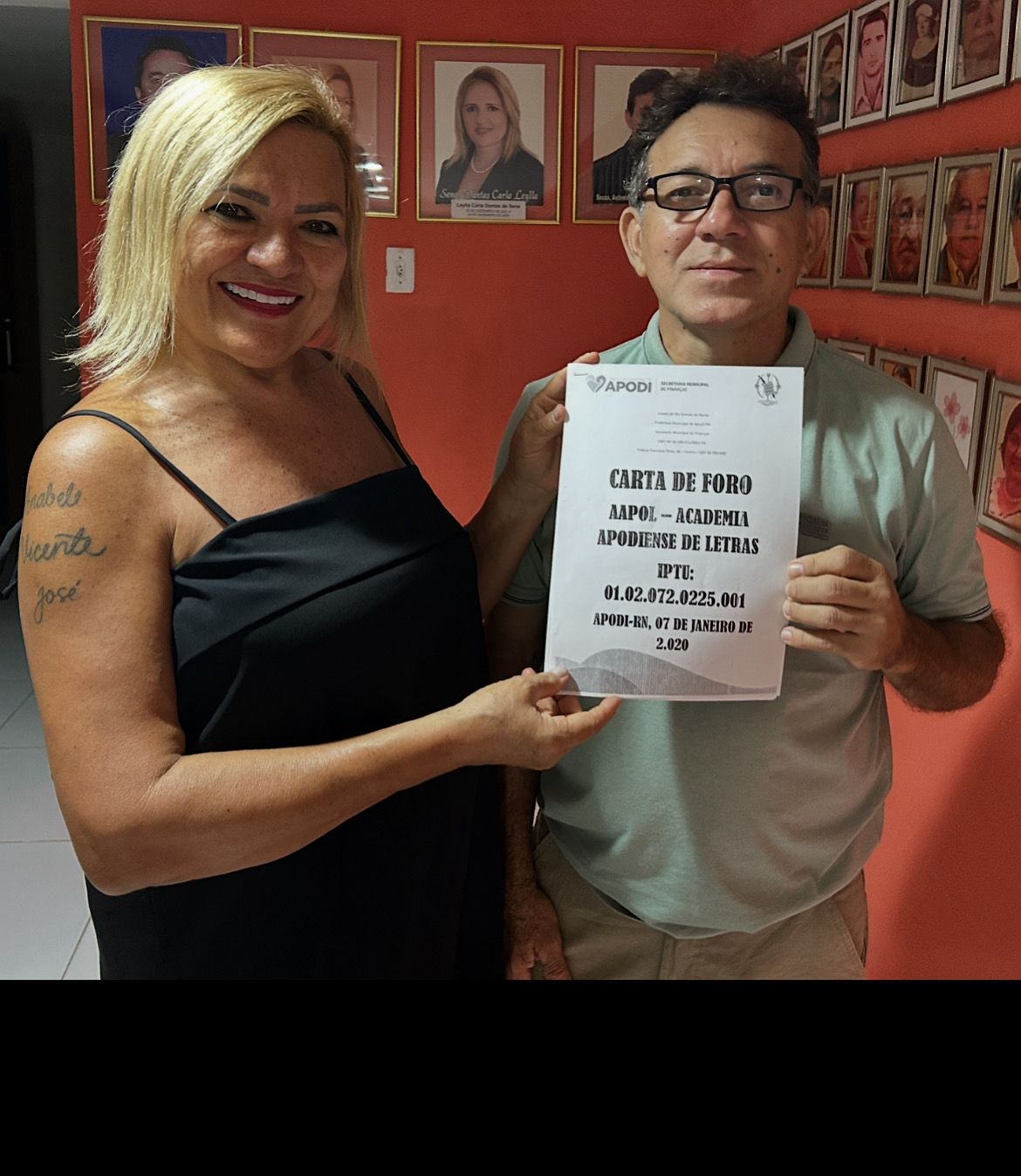Escritora Vilmaci Viana doa imóvel para sediar a Academia Apodiense de Letras