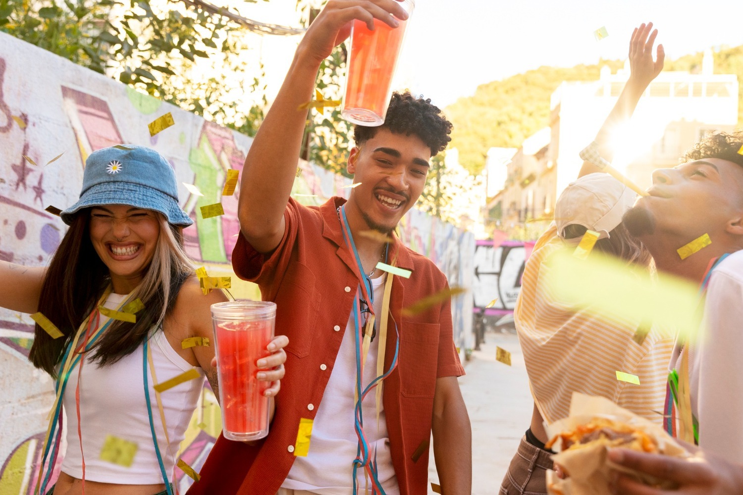 Carnaval exige atenção à alimentação para garantir energia durante a folia, orienta professora de Nutrição