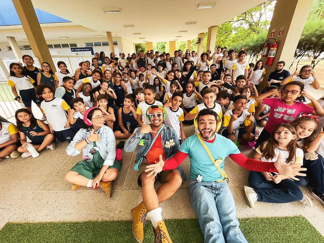 Projeto Escola leva espetáculo “Rádio Brincante” a alunos de instituições de ensino de Mossoró