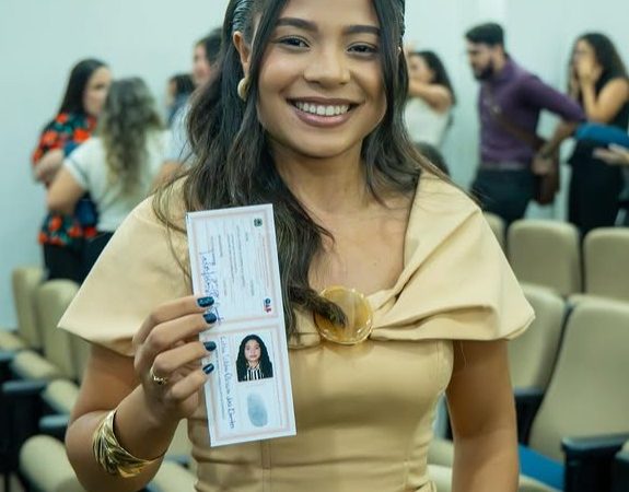 Superação e conquista marcam entrega de carteiras da OAB em Mossoró