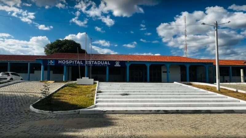 Criminosos invadem hospital, rendem funcionários e roubam armas de vigilantes no interior do RN