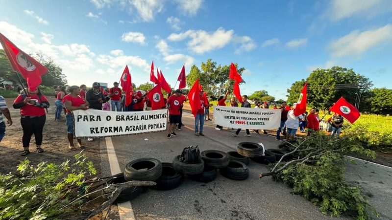 Protesto interdita a BR-406 no interior do RN; veja rotas alternativas