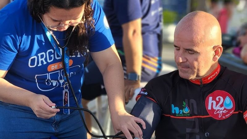 UnP leva serviços gratuitos de saúde ao treinão da Meia Maratona do Sol em Mossoró