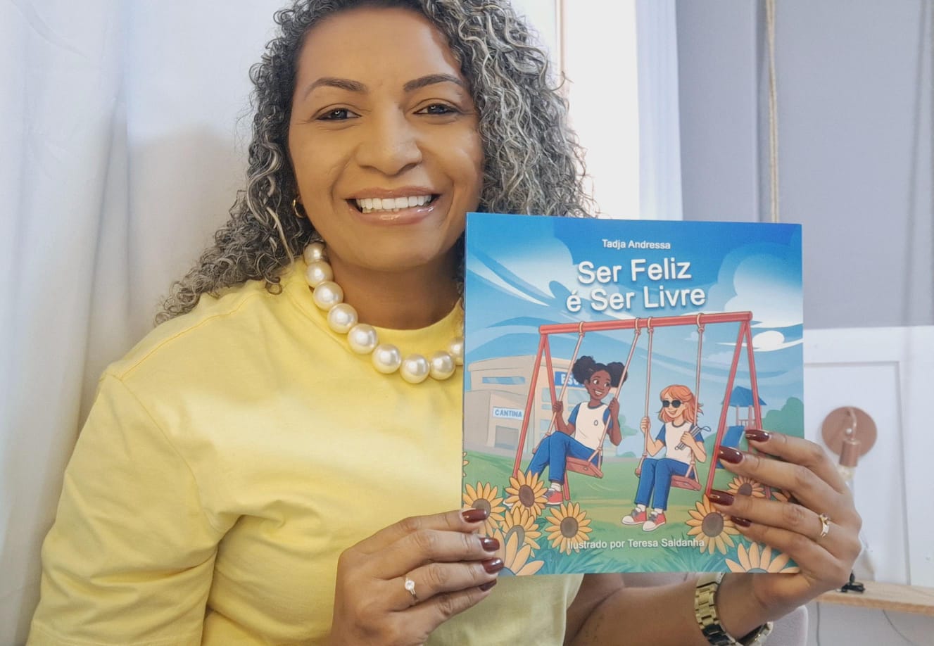Professora Tadja Andressa lança livro sobre inclusão na escola neste sábado (1º) em Mossoró