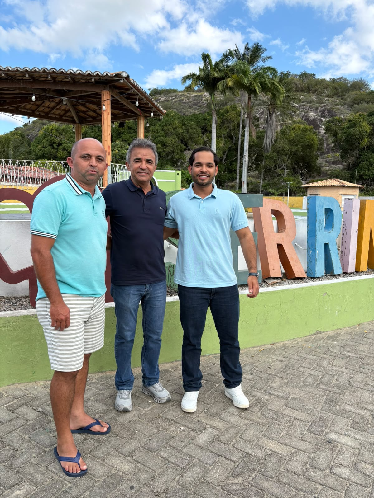 Jorge recebe mais um apoio em Serrinha