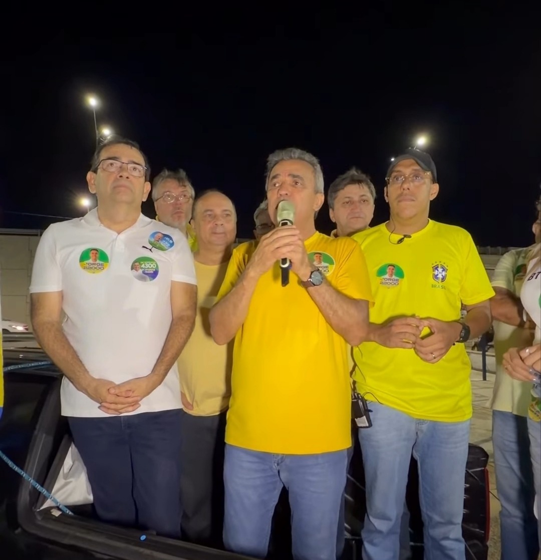 Parnamirim mostra que está com Jorge em grande carreata