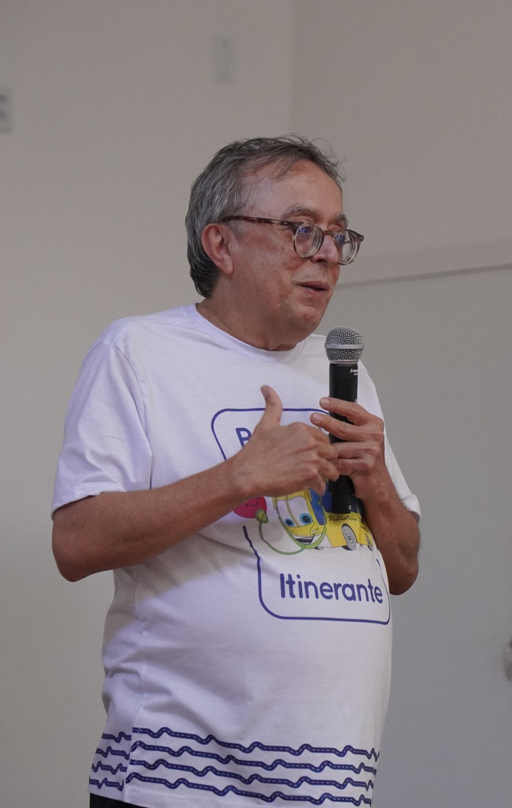 Conheça o professor potiguar que transformou projeto social em missão de vidaTrajetória de Francisco Américo Micussi traduz a essência do Dia do Professor ao unir ensino, medicina e compromisso com quem mais precisa